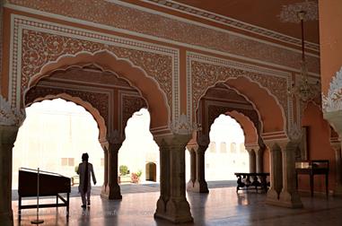 07 City-Palace,_Jaipur_DSC5210_b_H600